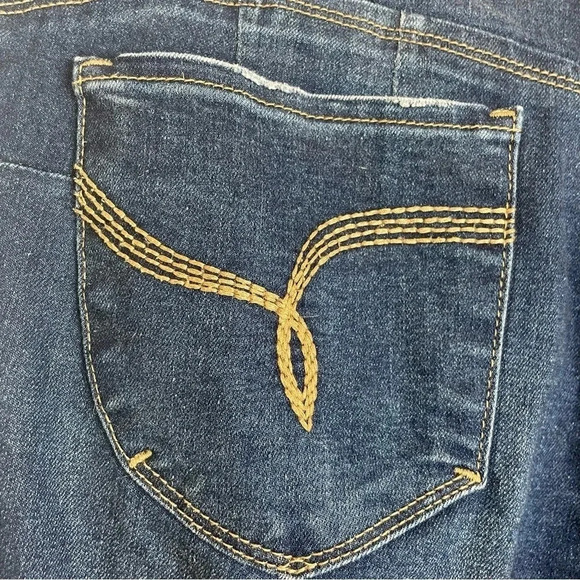 Women’s Royalty for Me Wanna Betta Butt jeans in size 8 - Picture 4 of 8